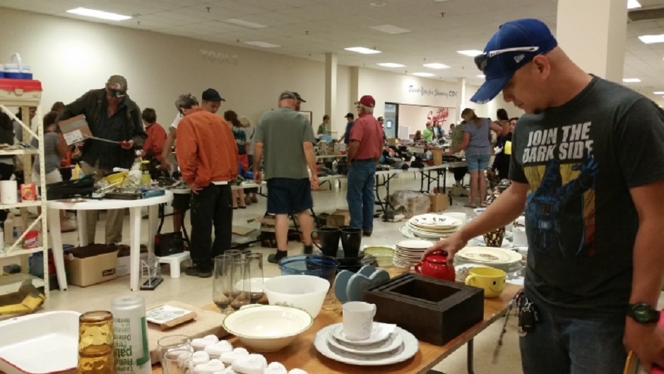 Roll up your sleeves and rummage! Trossachs Community Garage Sale portals